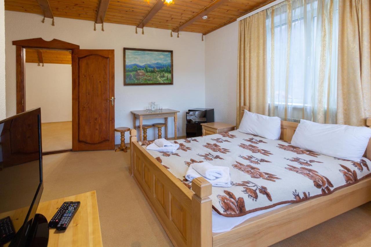 У Мар'Яни І Назара Otel Yaremche Dış mekan fotoğraf