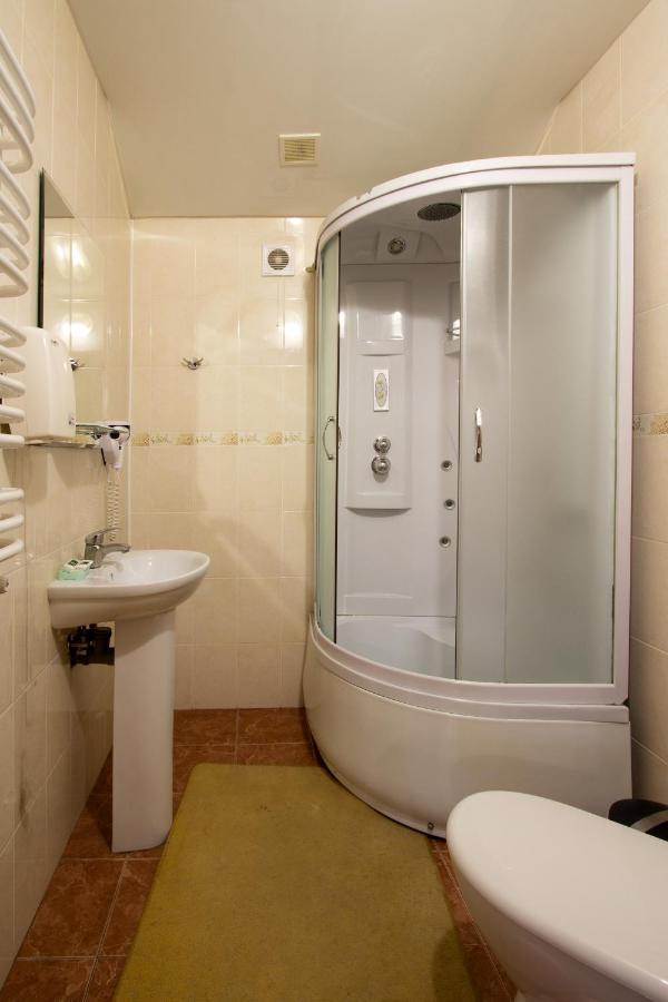 У Мар'Яни І Назара Otel Yaremche Dış mekan fotoğraf