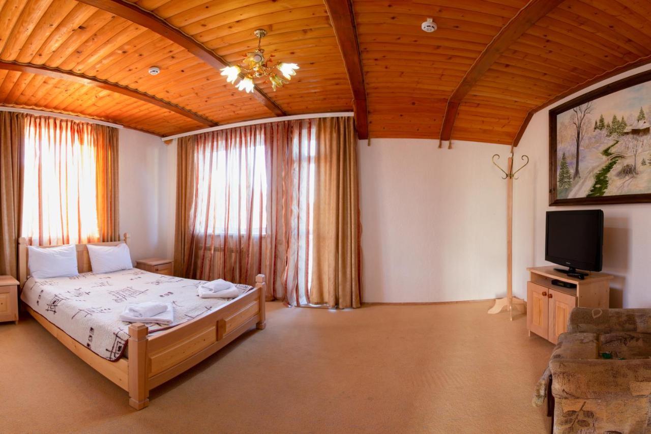 У Мар'Яни І Назара Otel Yaremche Dış mekan fotoğraf