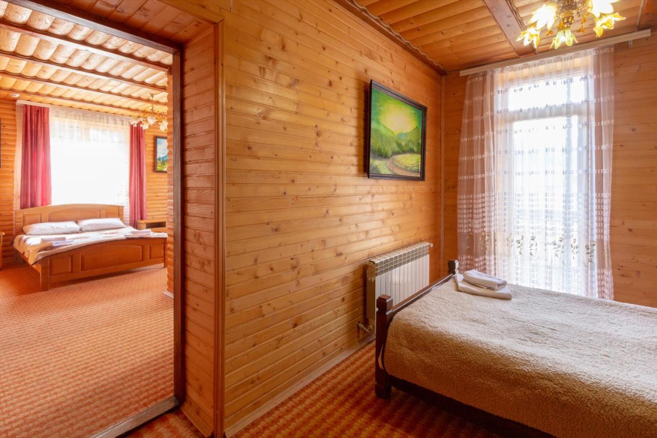 У Мар'Яни І Назара Otel Yaremche Dış mekan fotoğraf