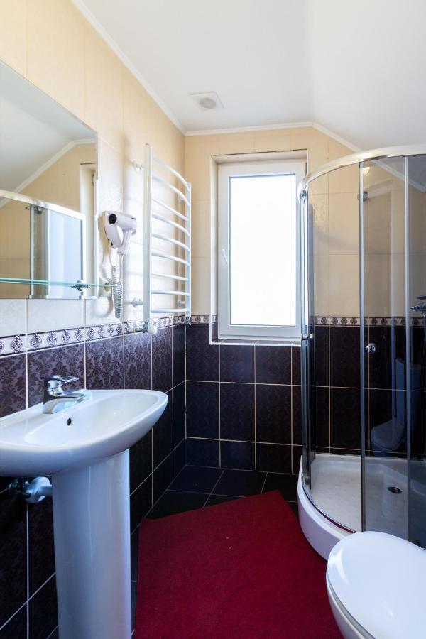 У Мар'Яни І Назара Otel Yaremche Dış mekan fotoğraf