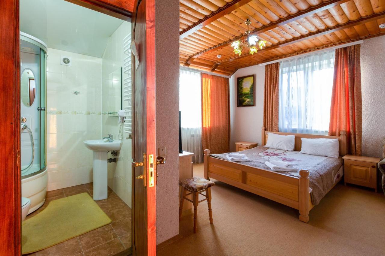 У Мар'Яни І Назара Otel Yaremche Dış mekan fotoğraf