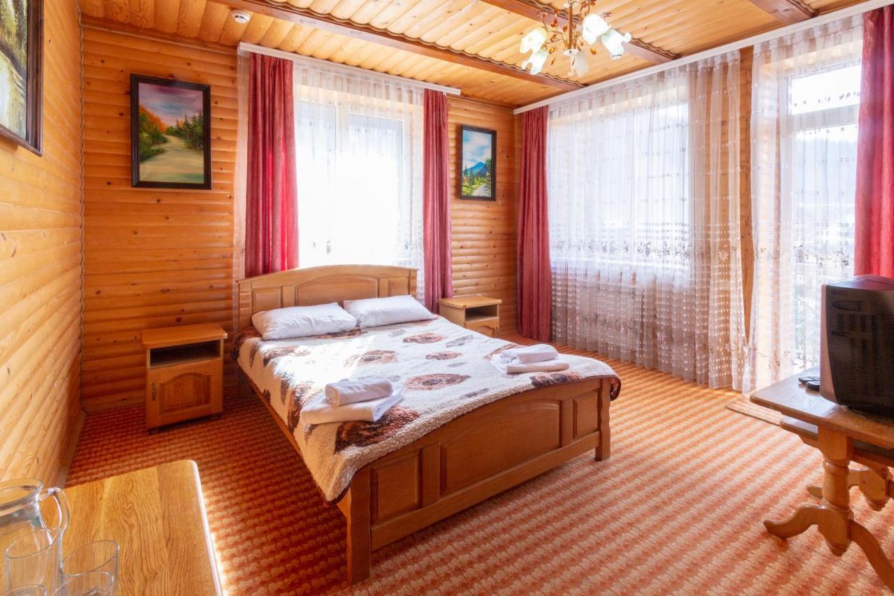 У Мар'Яни І Назара Otel Yaremche Dış mekan fotoğraf